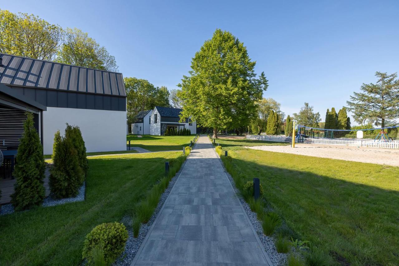 Domki Villa Hoff Resort Trzęsacz Exterior foto