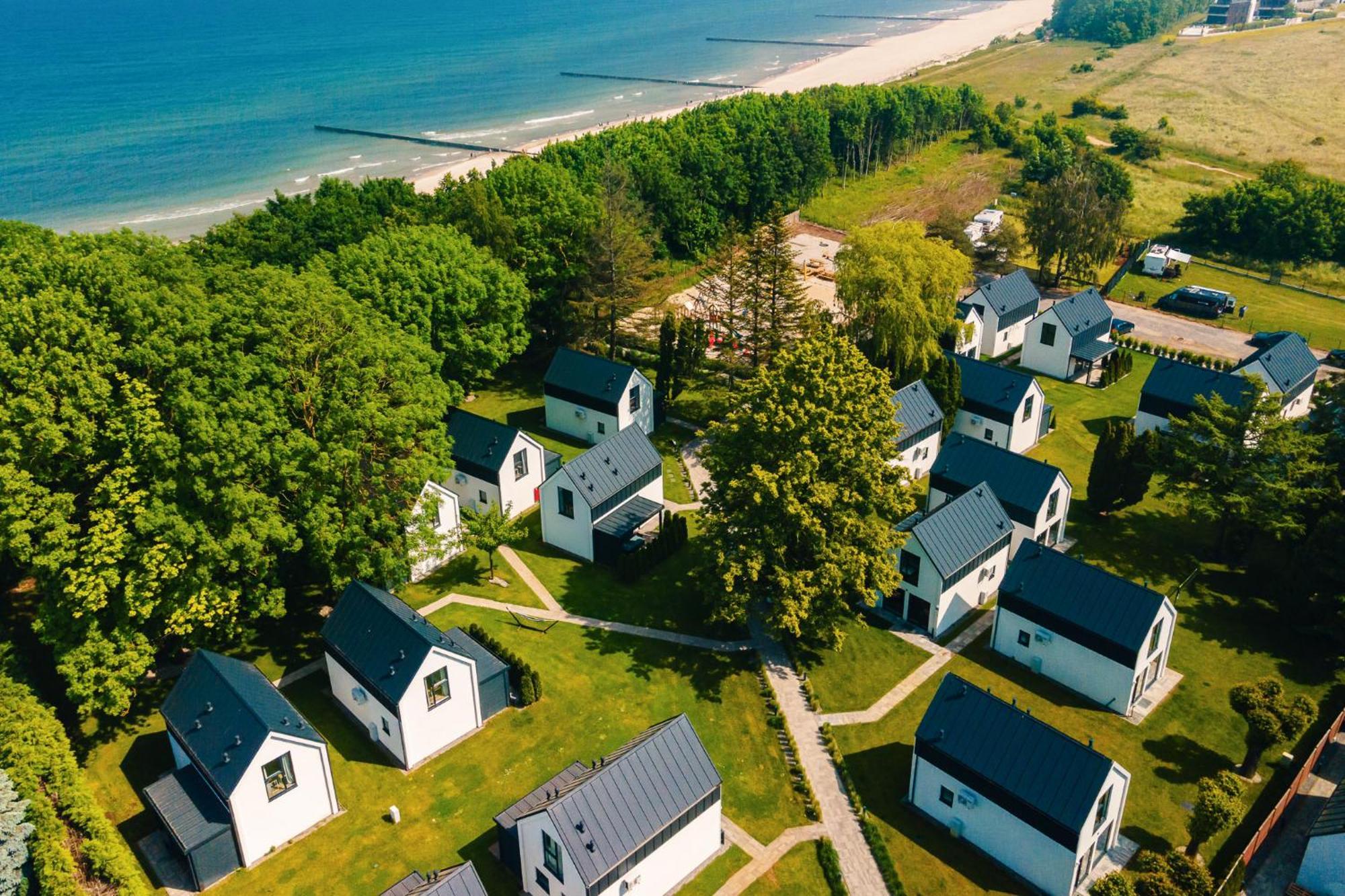 Domki Villa Hoff Resort Trzęsacz Exterior foto